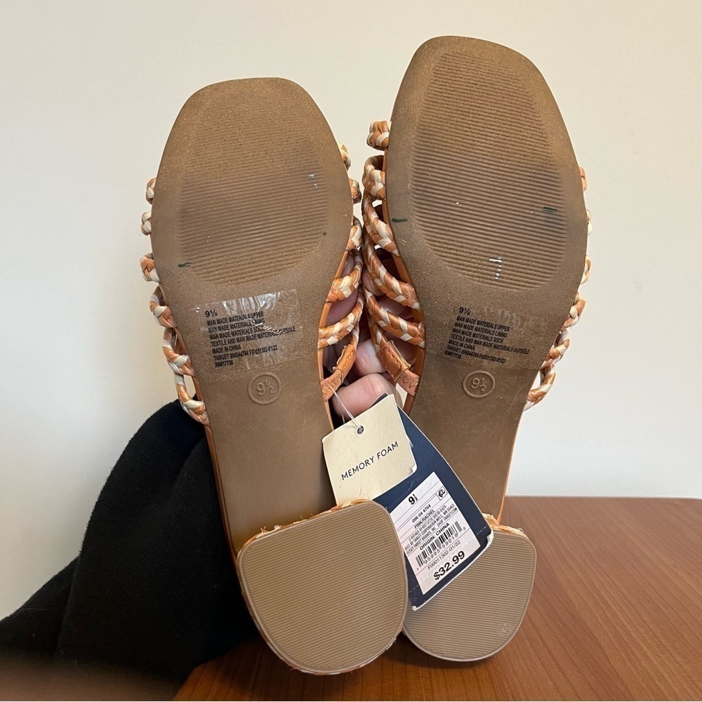 Universal Thread Orange and White Woven Heeled Sandals - size 9.5 - Picture 5 of 6